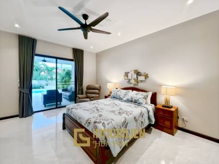 Strandnah / elegant - modern / Bergblick