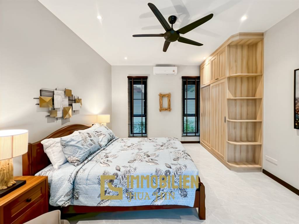 Strandnah / elegant - modern / Bergblick