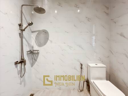 Strandnah / elegant - modern / Bergblick