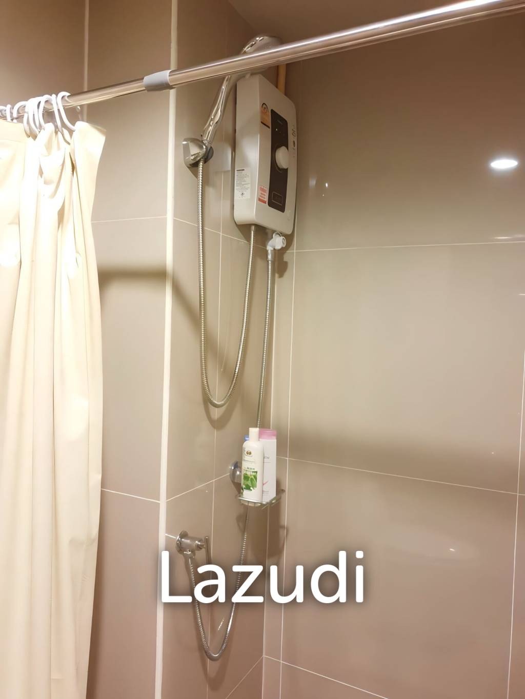 A.D RESORT CONDO : Spacious Condo near the Beach