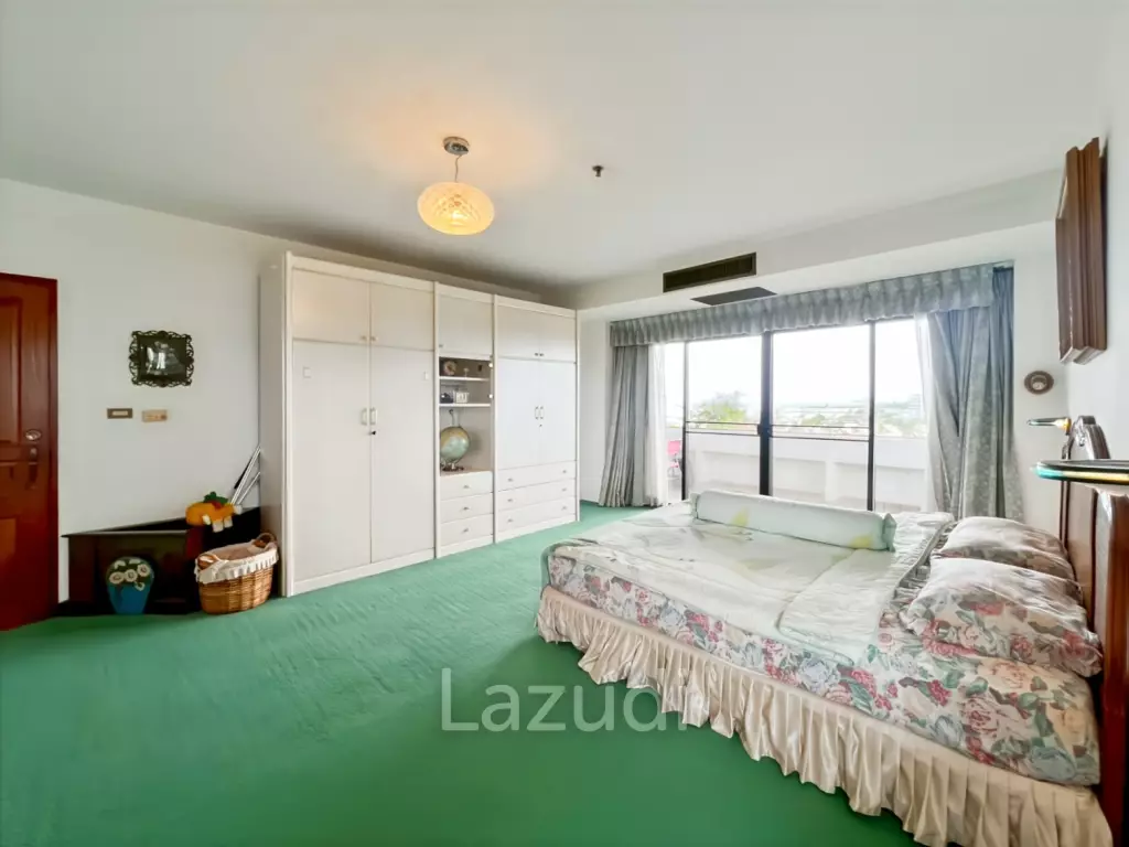 Stunning Ocean View 2-Bed Condo 144 Sqm in Regent Villa Condo