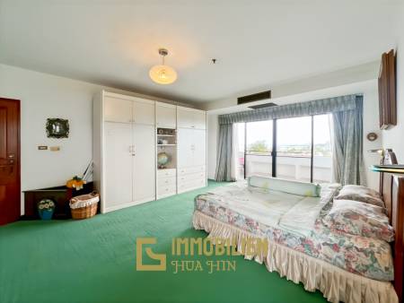 คอนโดติดทะเล 2 ห้องนอนที่ Regent Villa Condo ชะอำ