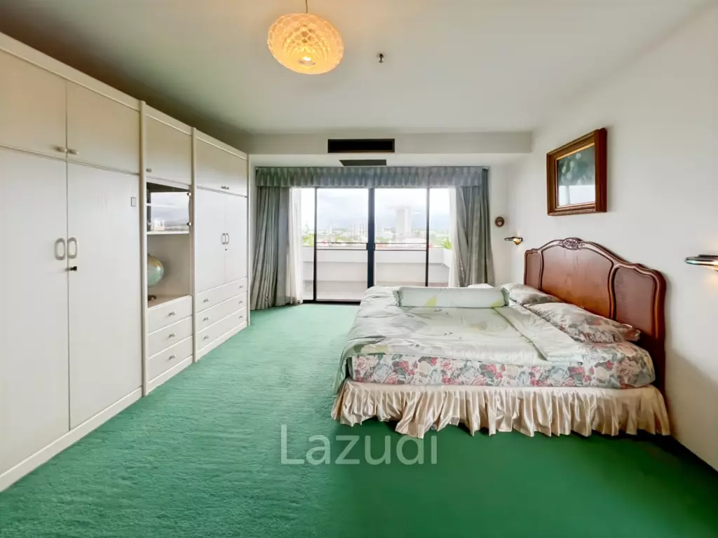 Stunning Ocean View 2-Bed Condo 144 Sqm in Regent Villa Condo