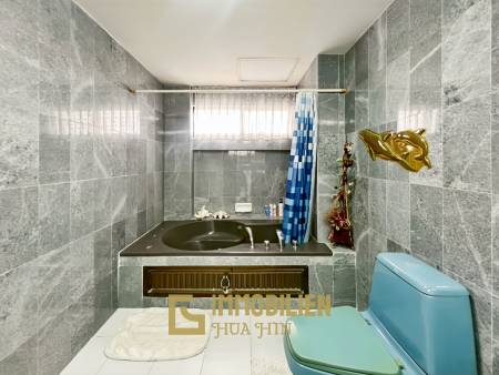 คอนโดติดทะเล 2 ห้องนอนที่ Regent Villa Condo ชะอำ