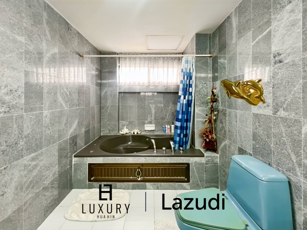 Stunning Ocean View 2-Bed Condo 144 Sqm in Regent Villa Condo