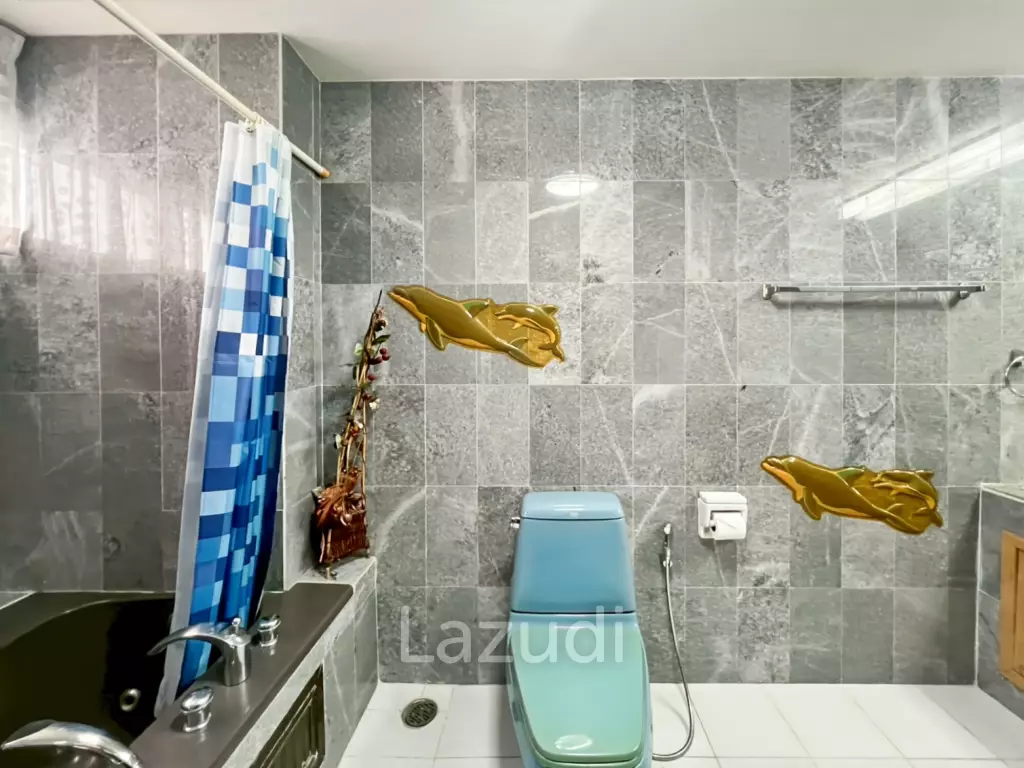 Stunning Ocean View 2-Bed Condo 144 Sqm in Regent Villa Condo
