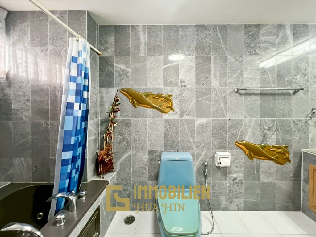 คอนโดติดทะเล 2 ห้องนอนที่ Regent Villa Condo ชะอำ