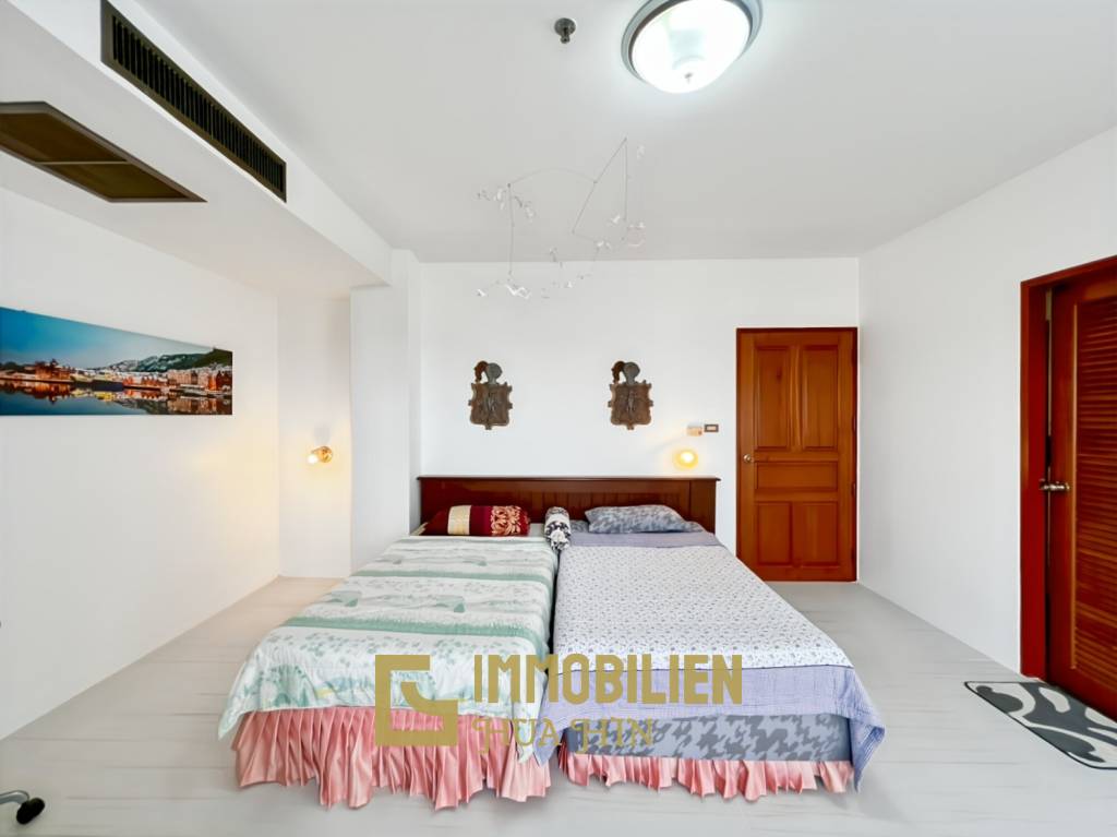 คอนโดติดทะเล 2 ห้องนอนที่ Regent Villa Condo ชะอำ