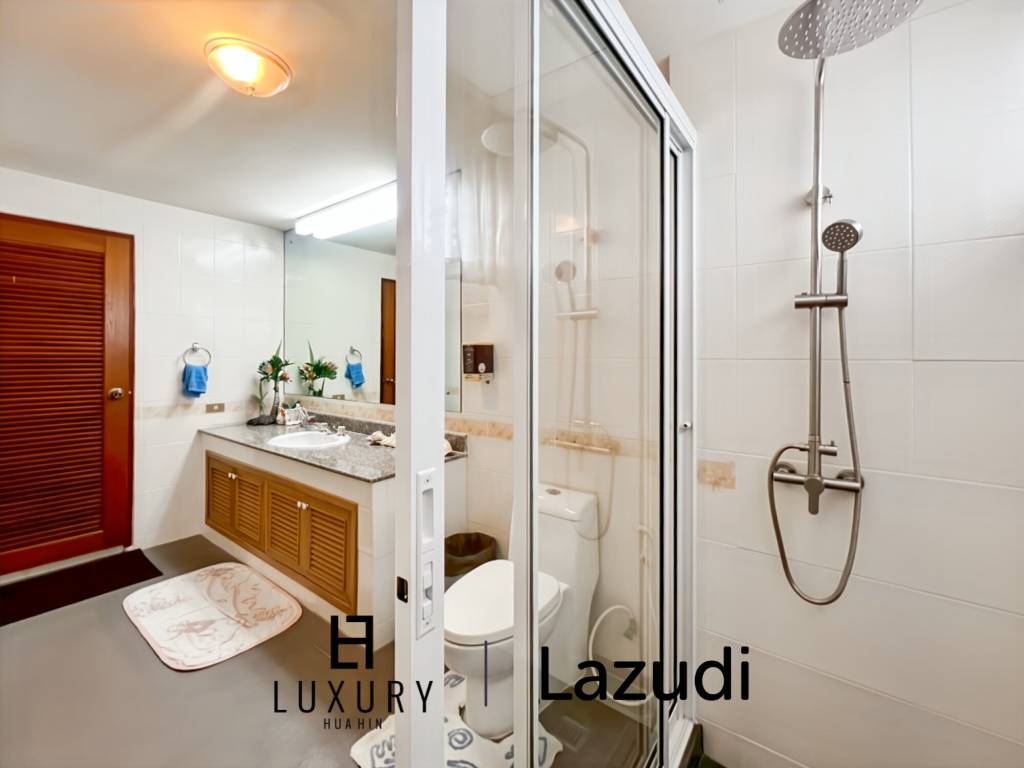 Stunning Ocean View 2-Bed Condo 144 Sqm in Regent Villa Condo