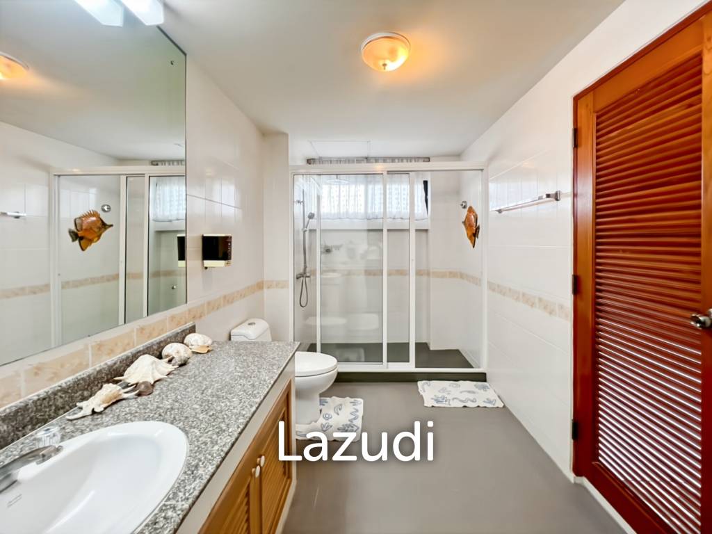 Stunning Ocean View 2-Bed Condo 144 Sqm in Regent Villa Condo
