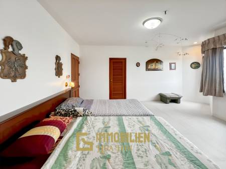 คอนโดติดทะเล 2 ห้องนอนที่ Regent Villa Condo ชะอำ