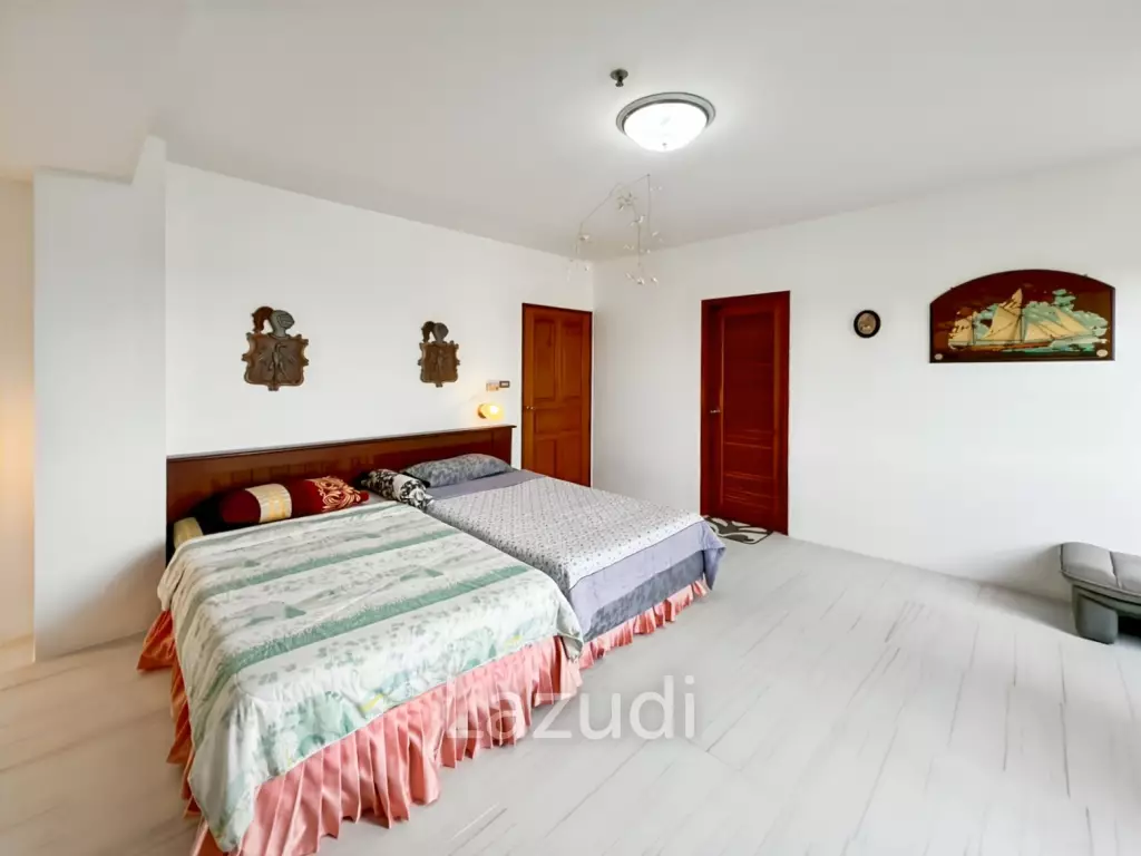 Stunning Ocean View 2-Bed Condo 144 Sqm in Regent Villa Condo
