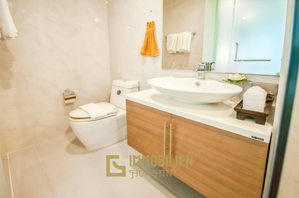 direkter Pool Zugang / 2 Schlafzimmer + 2 Bäder / großer Freizeit- und Kinderbereich