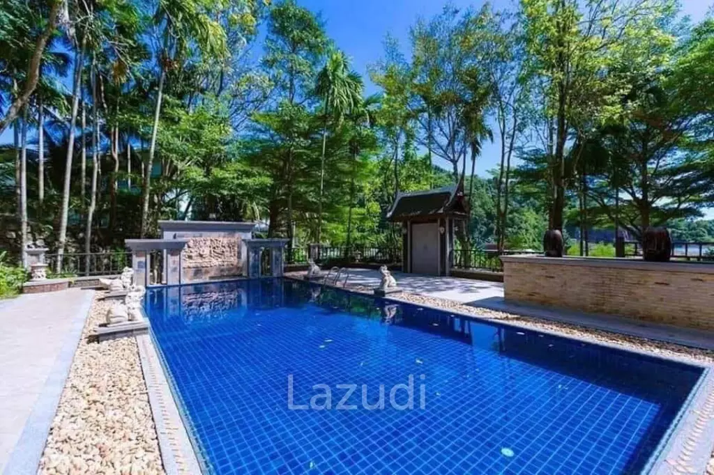Spacious 4-Bedroom Villa with Private Jacuzzi for Sale in Patong