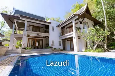 Spacious 4-Bedroom Villa with Private Jacuzzi for Sale in Patong