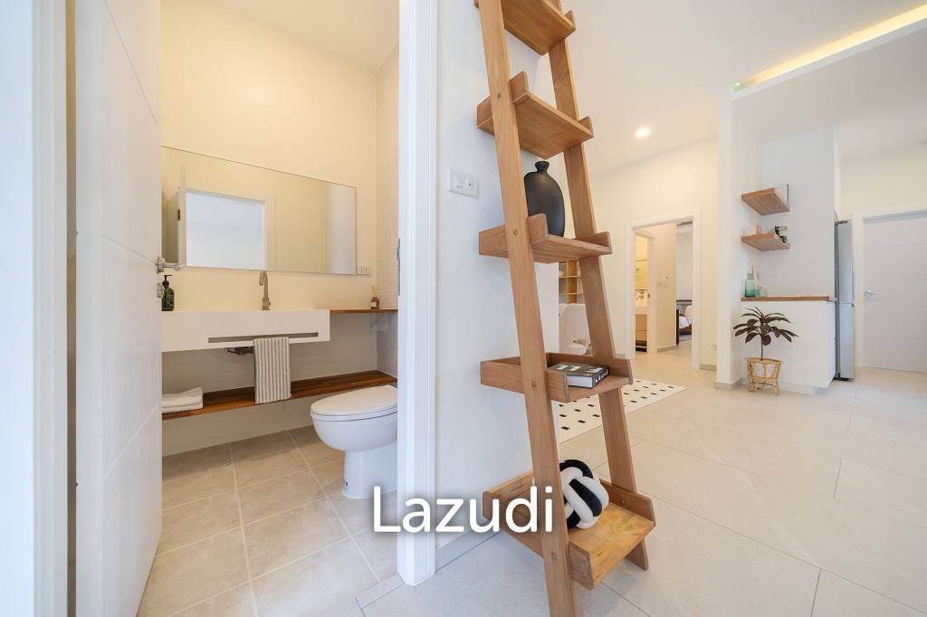 Pet-Friendly 5-Bedroom Villa with Private Garden near Layan Beach