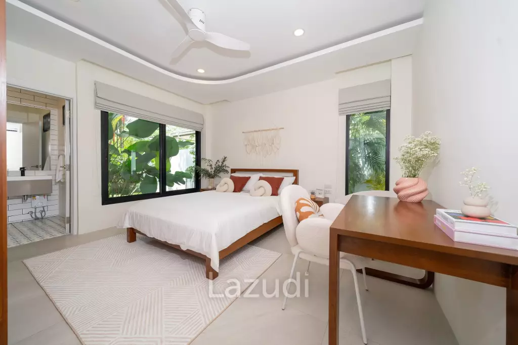 Pet-Friendly 5-Bedroom Villa with Private Garden near Layan Beach