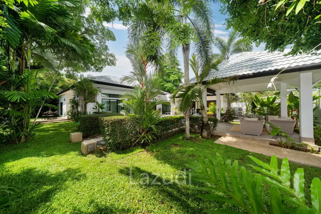 Pet-Friendly 5-Bedroom Villa with Private Garden near Layan Beach