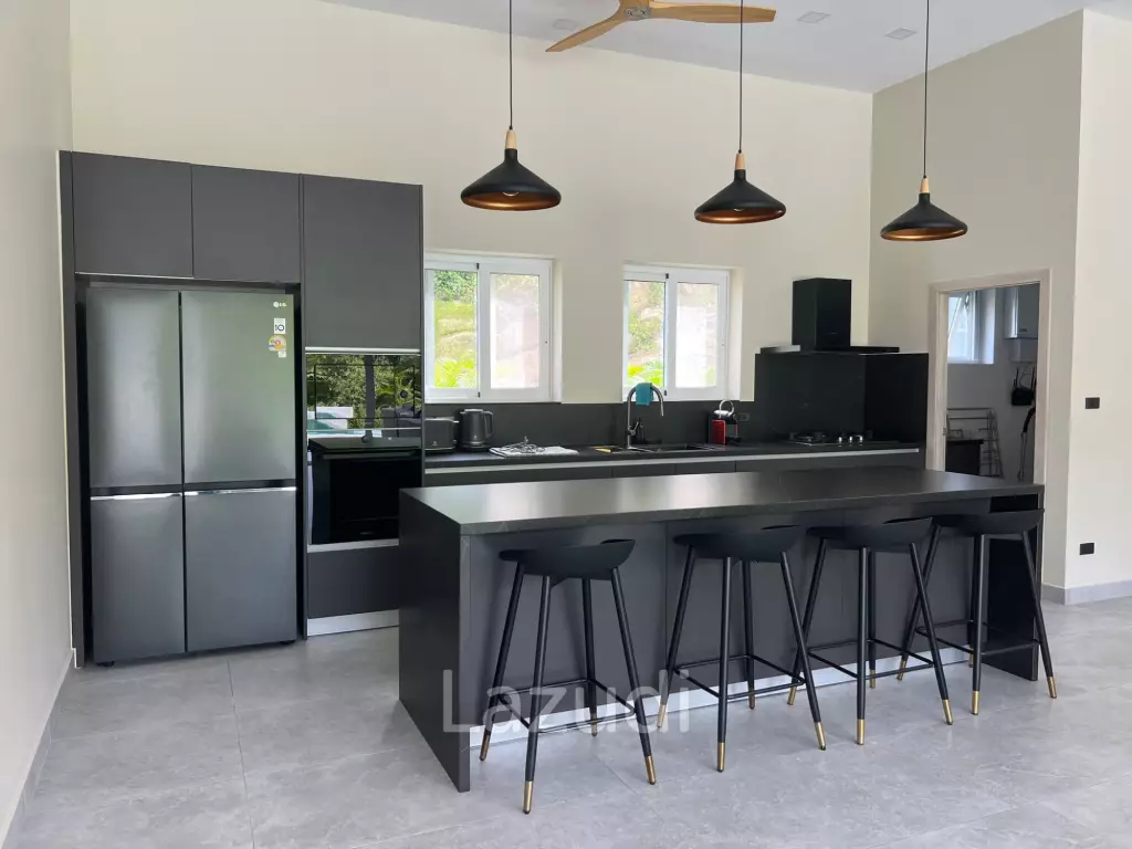 Brand New 4-Bedroom Mountain View Villa in Lamai - Near International School