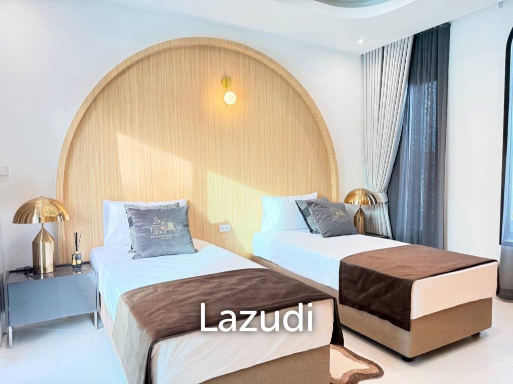 5 Beds 5 Baths 378 SQ.M. Villa In Huai Yai