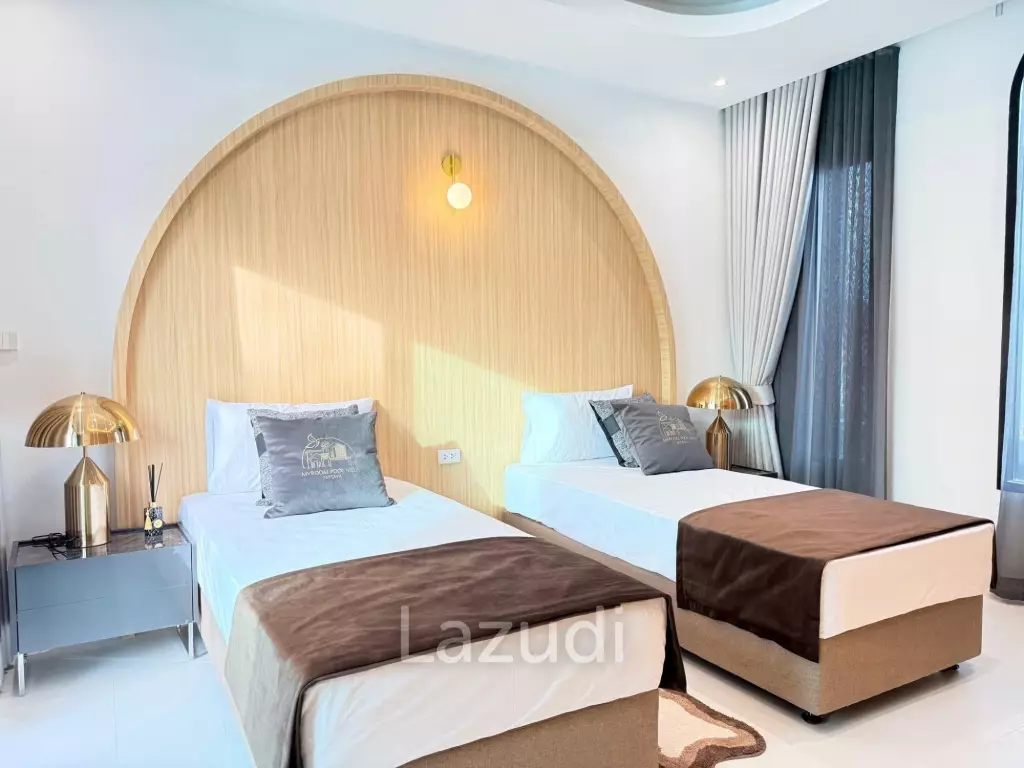 5 Beds 5 Baths 378 SQ.M. Villa In Huai Yai