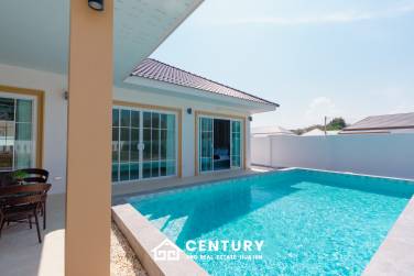  3 ` 3 Baño Villa de Venta