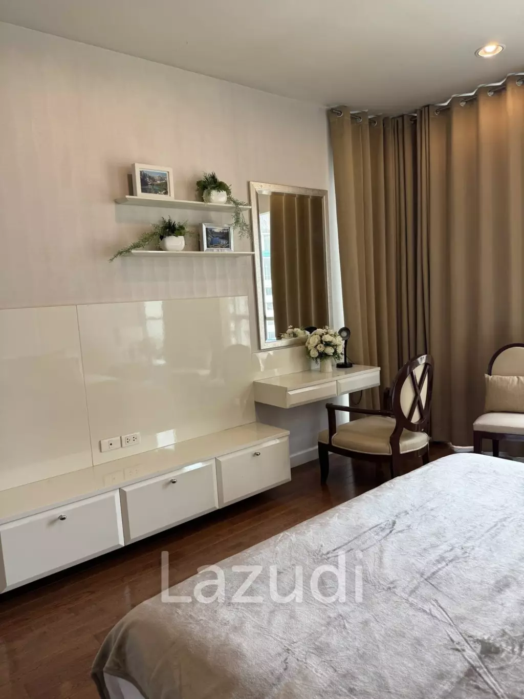 1 Bed 1 Bath 56 SQ.M The Address Chidlom