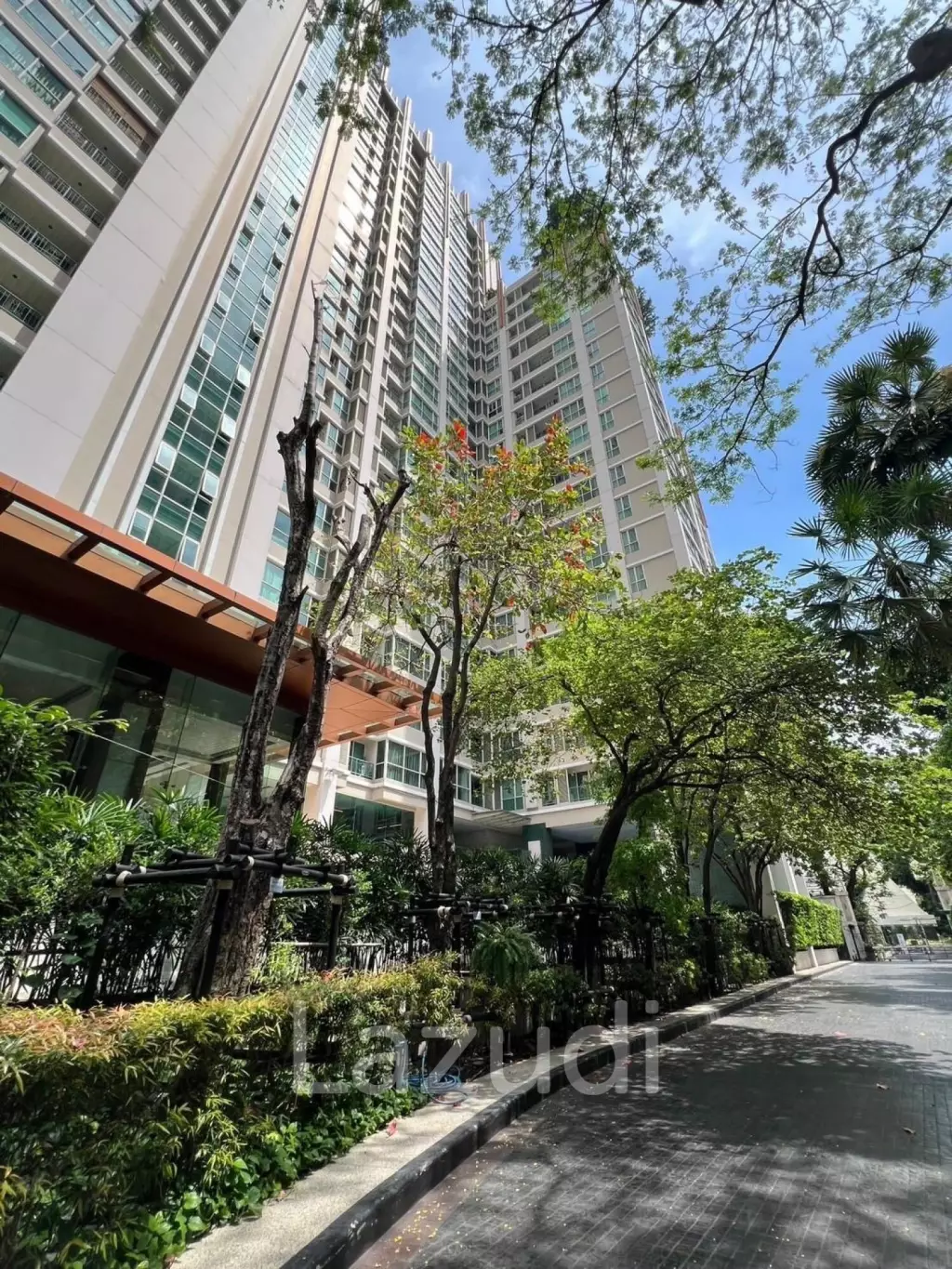 1 Bed 1 Bath 56 SQ.M The Address Chidlom