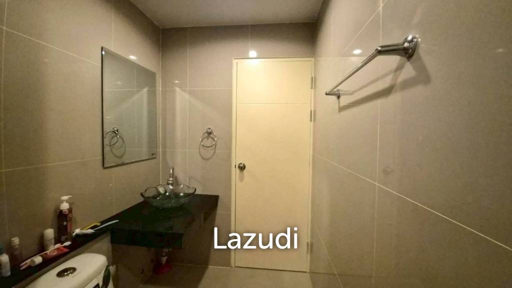 1 Bed 1 Bath 24 SQ.M. The Twin Tower Jomtien