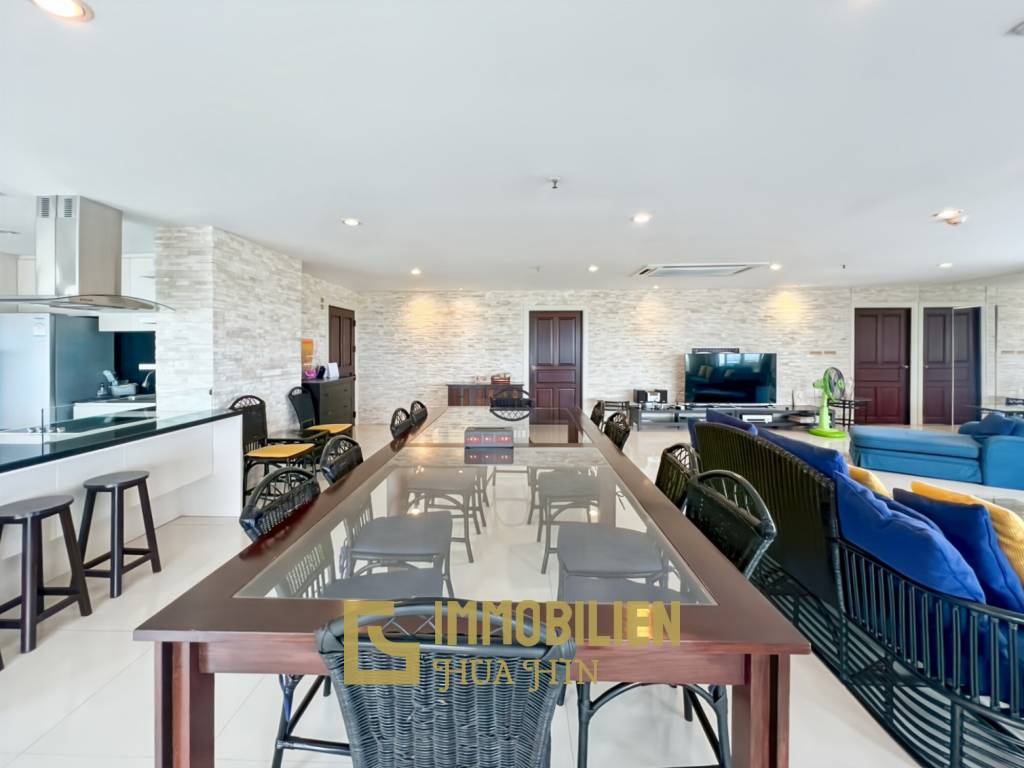 คอนโดริมทะเลขนาดใหญ่ 4 ห้องนอน พื้นที่ 432 ตร.ม. สุดเอ็กซ์คลูซีฟ