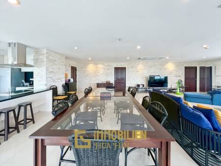 คอนโดริมทะเลขนาดใหญ่ 4 ห้องนอน พื้นที่ 432 ตร.ม. สุดเอ็กซ์คลูซีฟ