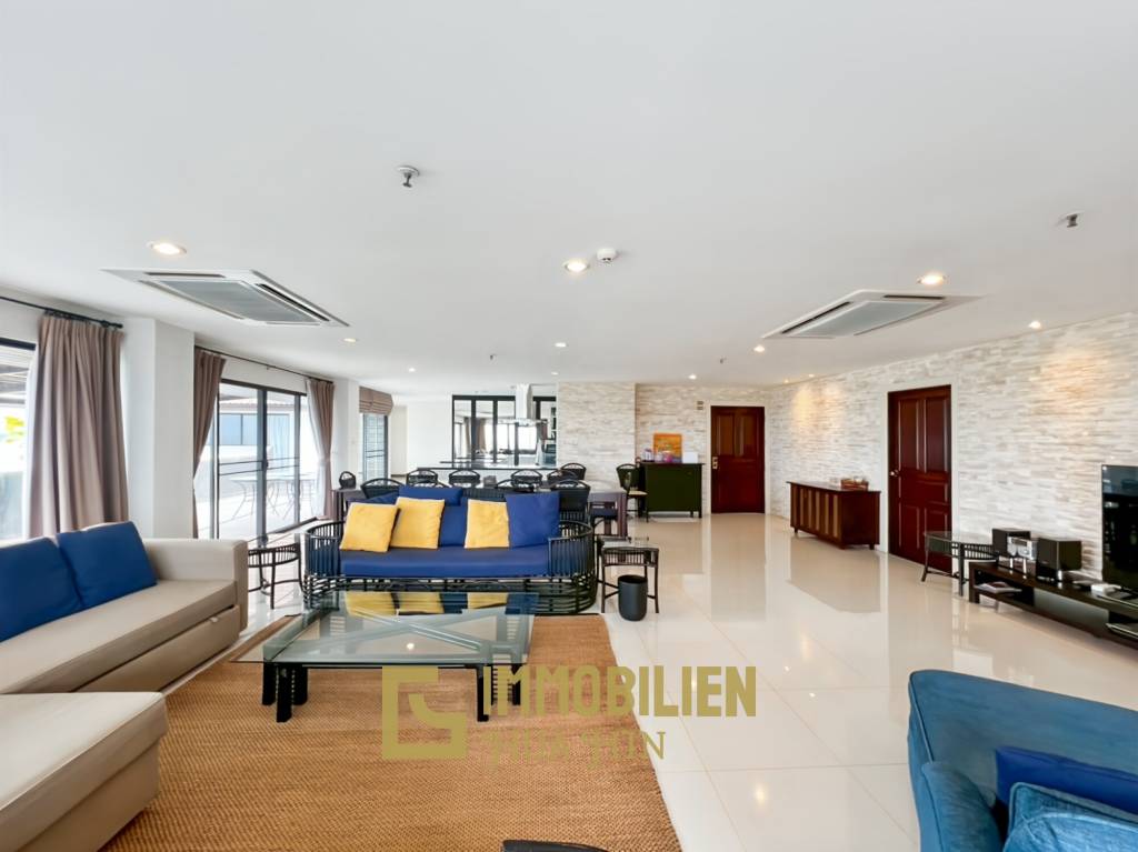 คอนโดริมทะเลขนาดใหญ่ 4 ห้องนอน พื้นที่ 432 ตร.ม. สุดเอ็กซ์คลูซีฟ