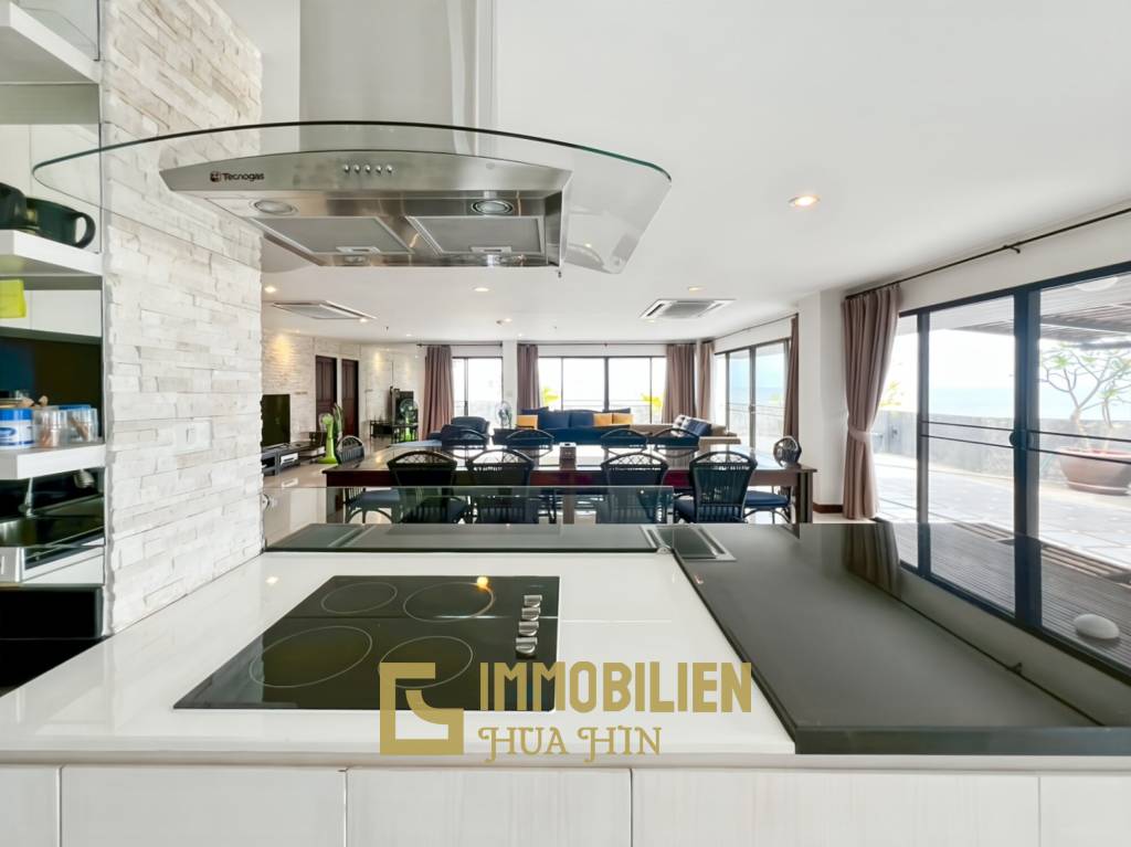 คอนโดริมทะเลขนาดใหญ่ 4 ห้องนอน พื้นที่ 432 ตร.ม. สุดเอ็กซ์คลูซีฟ