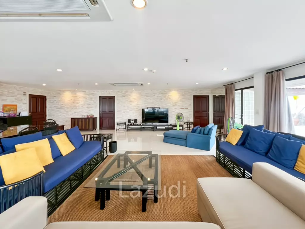 Super Exclusive: Spacious 4-Bedroom Beachfront Condo - 432 sqm