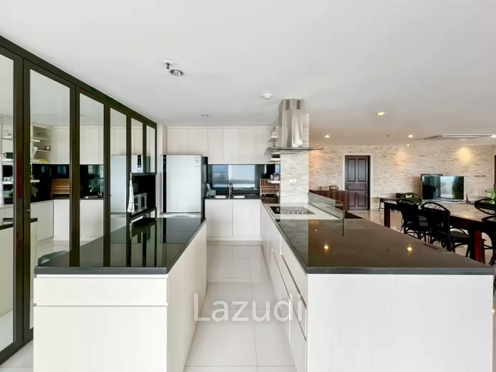 Super Exclusive: Spacious 4-Bedroom Beachfront Condo - 432 sqm