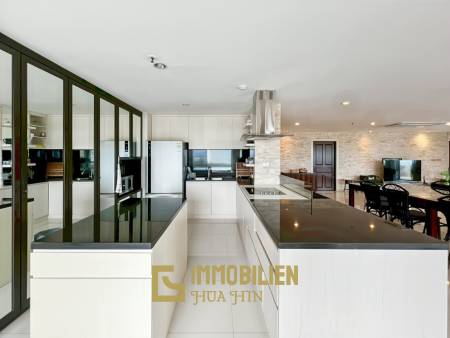 คอนโดริมทะเลขนาดใหญ่ 4 ห้องนอน พื้นที่ 432 ตร.ม. สุดเอ็กซ์คลูซีฟ