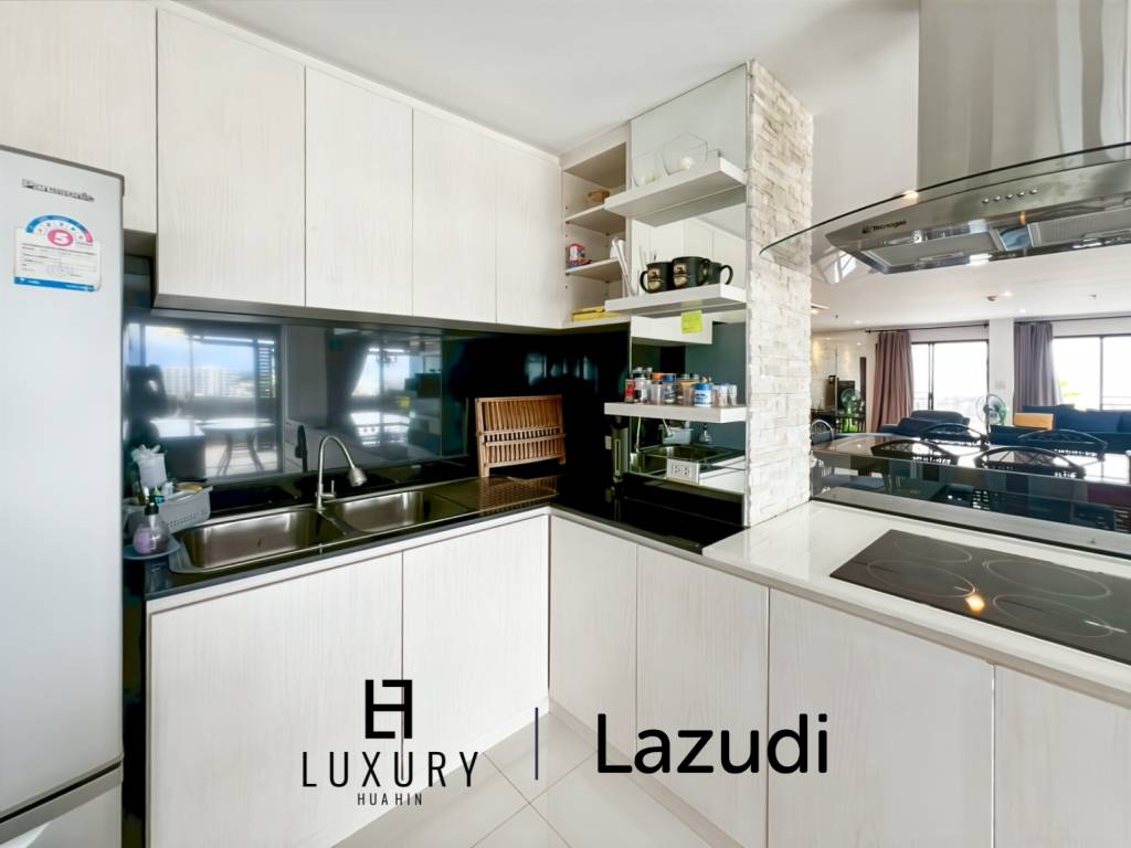 Altra Exclusive: Spacious 4-Bedroom Beachfront Condo - 432 sqm