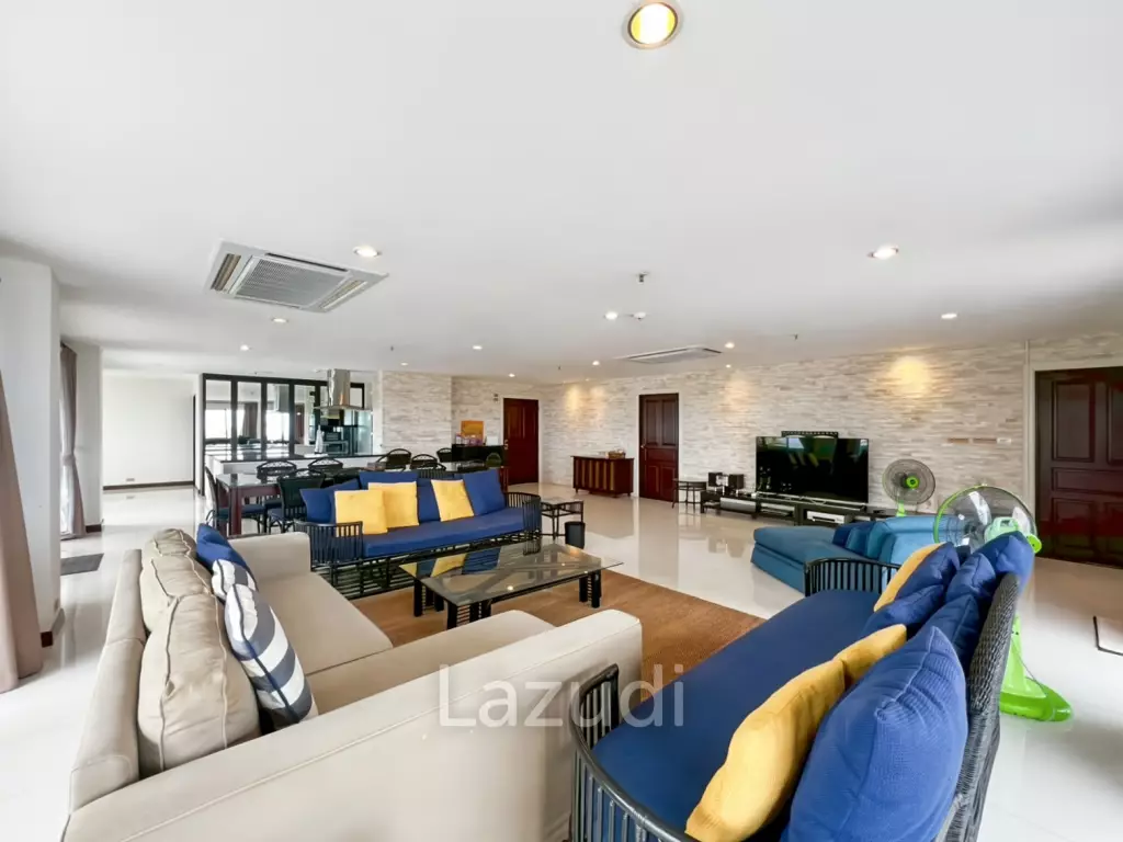 Super Exclusive: Spacious 4-Bedroom Beachfront Condo - 432 sqm
