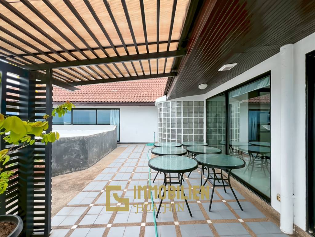 คอนโดริมทะเลขนาดใหญ่ 4 ห้องนอน พื้นที่ 432 ตร.ม. สุดเอ็กซ์คลูซีฟ