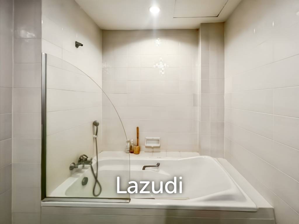 Super Exclusive: Spacious 4-Bedroom Beachfront Condo - 432 sqm