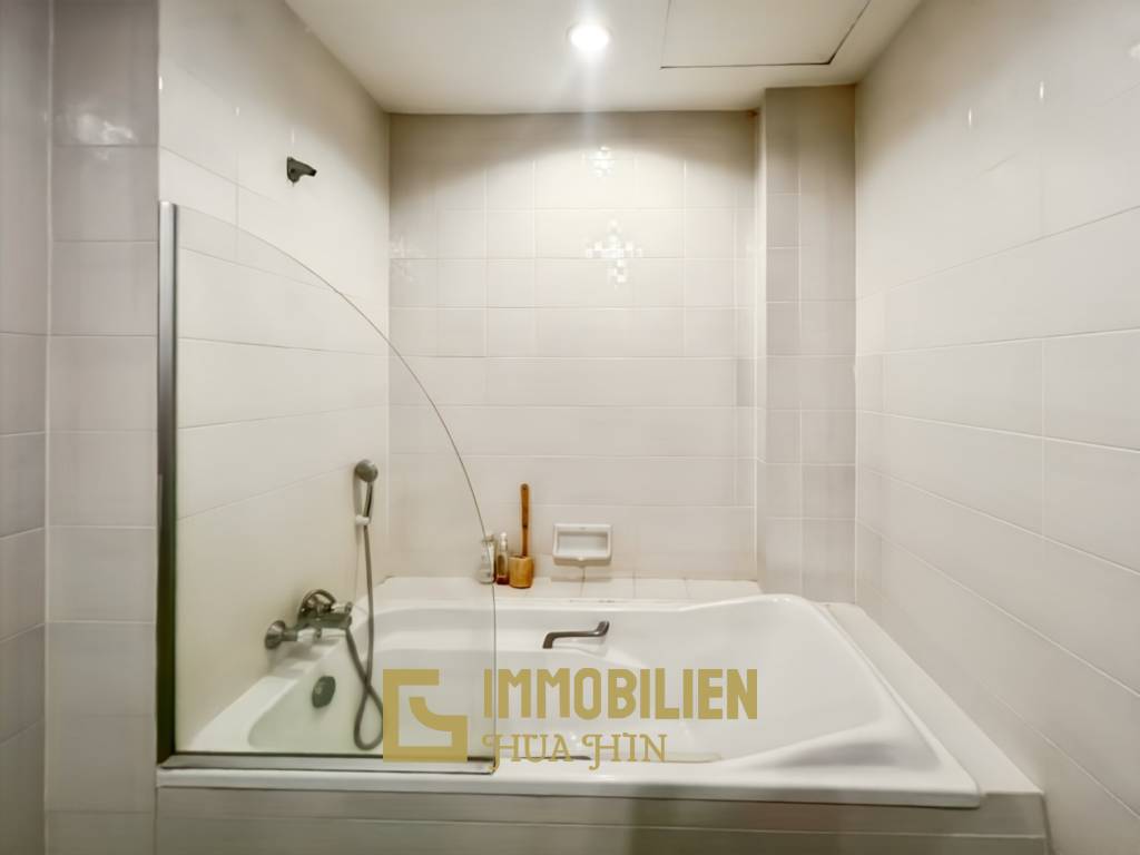 คอนโดริมทะเลขนาดใหญ่ 4 ห้องนอน พื้นที่ 432 ตร.ม. สุดเอ็กซ์คลูซีฟ