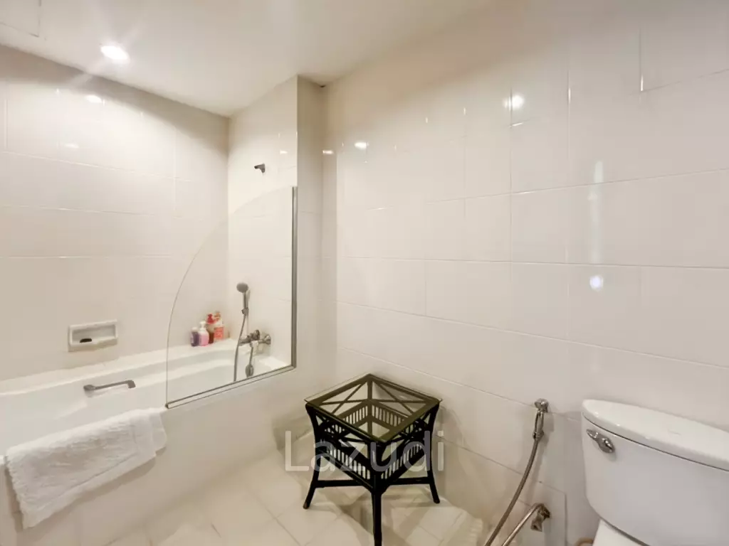 Super Exclusive: Spacious 4-Bedroom Beachfront Condo - 432 sqm