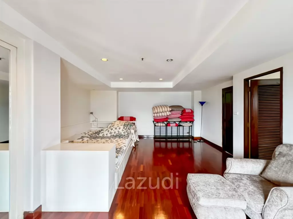 Super Exclusive: Spacious 4-Bedroom Beachfront Condo - 432 sqm