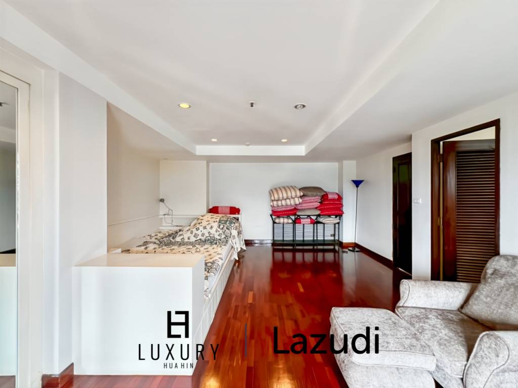 Altra Exclusive: Spacious 4-Bedroom Beachfront Condo - 432 sqm