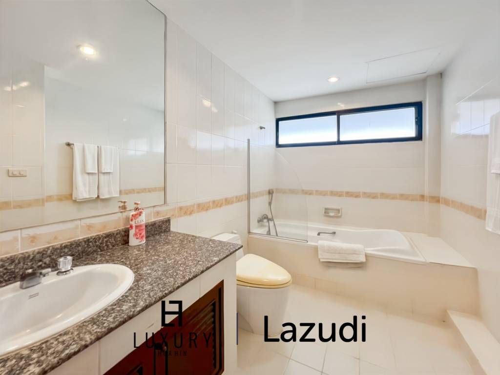 Altra Exclusive: Spacious 4-Bedroom Beachfront Condo - 432 sqm