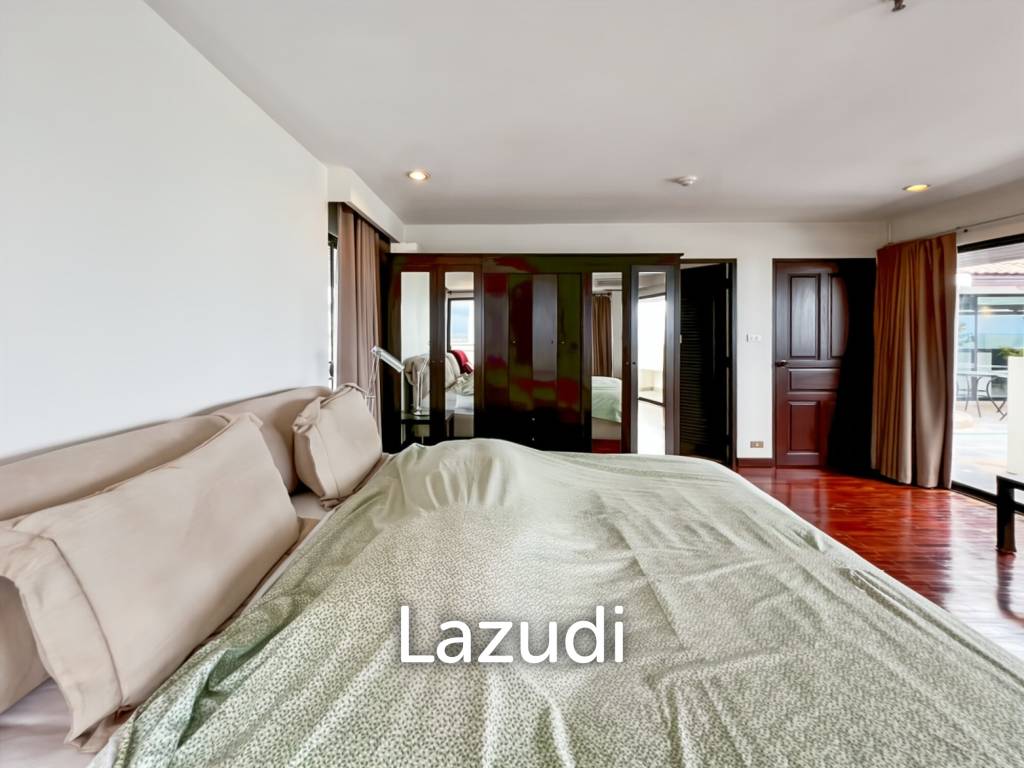 Super Exclusive: Spacious 4-Bedroom Beachfront Condo - 432 sqm