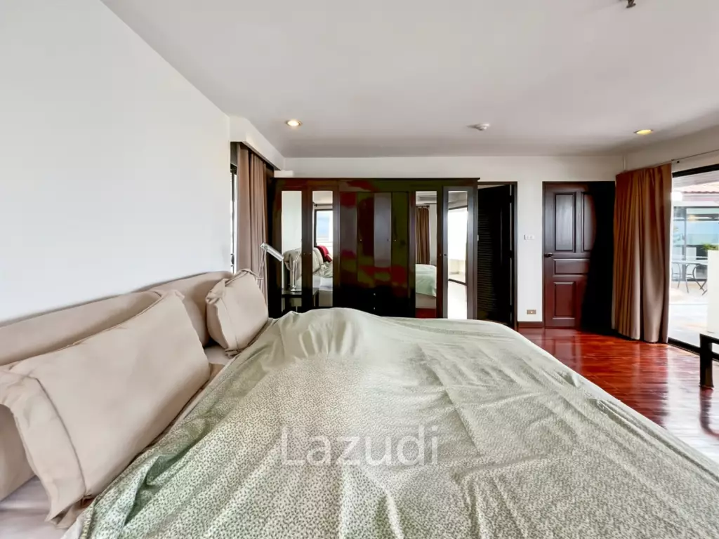 Super Exclusive: Spacious 4-Bedroom Beachfront Condo - 432 sqm