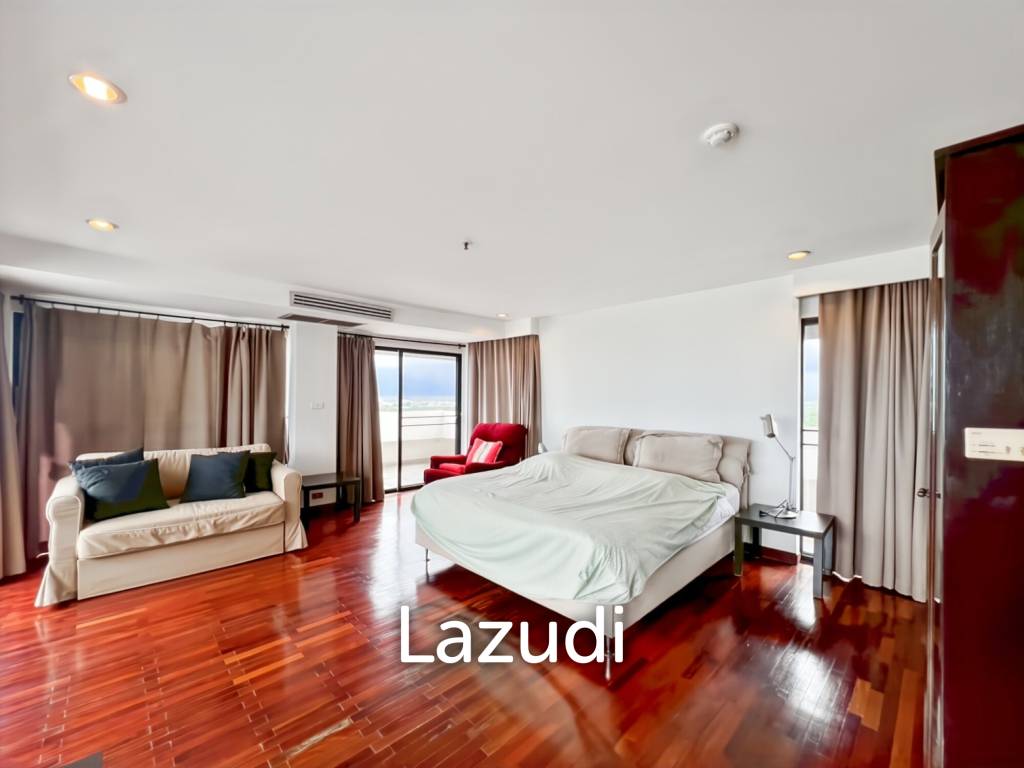 Super Exclusive: Spacious 4-Bedroom Beachfront Condo - 432 sqm
