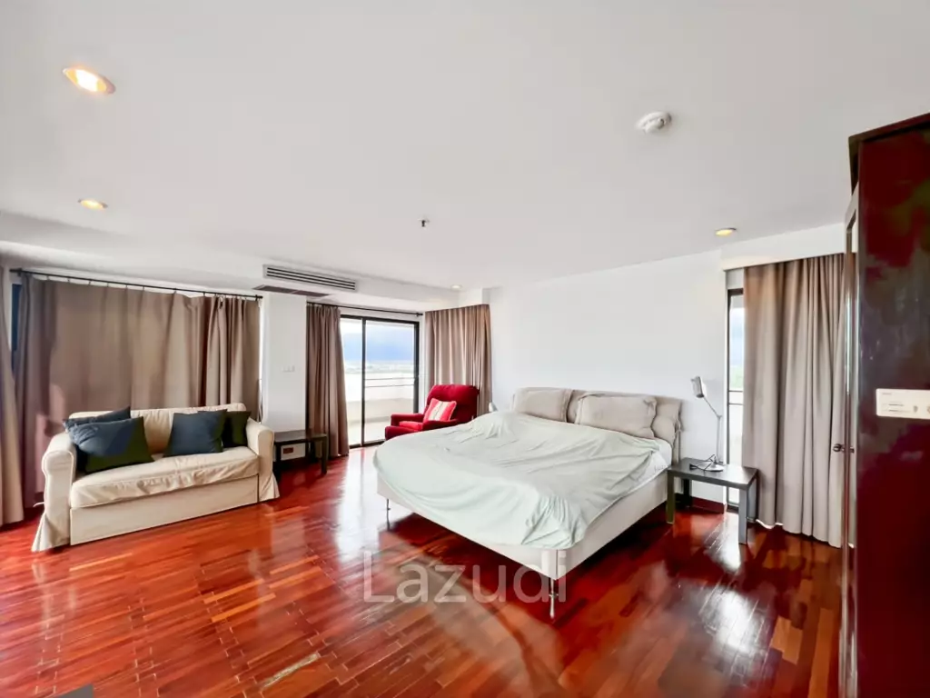 Super Exclusive: Spacious 4-Bedroom Beachfront Condo - 432 sqm
