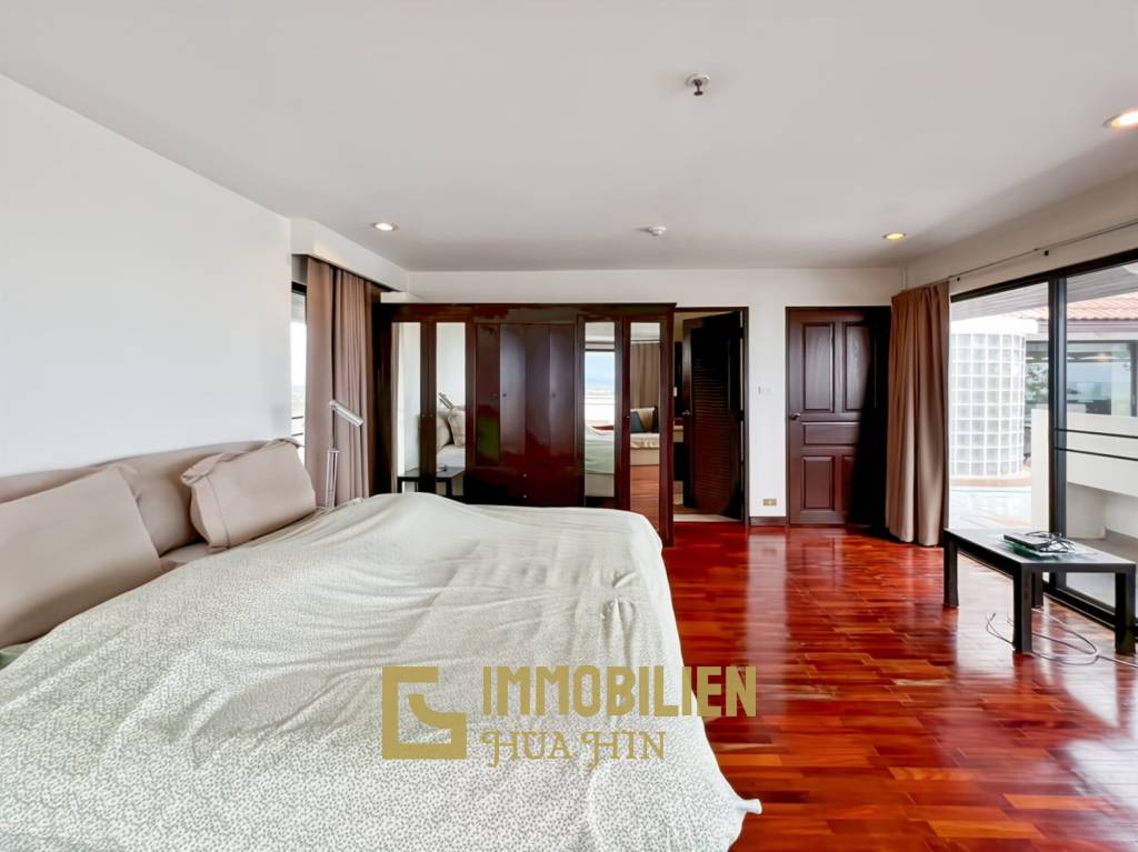 คอนโดริมทะเลขนาดใหญ่ 4 ห้องนอน พื้นที่ 432 ตร.ม. สุดเอ็กซ์คลูซีฟ